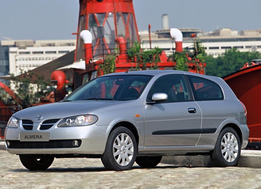  Nissan Almera 3-Door 2003 года  (фото 3 из 3)
